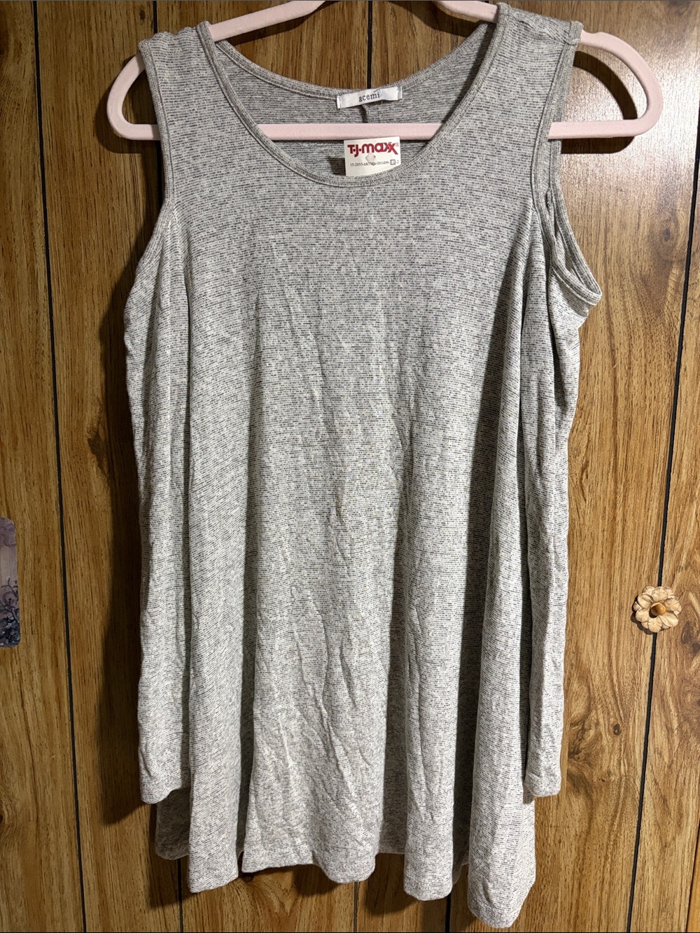 T.J.Maxx Light Gray Cold Shoulder Long Sleeve Top- Acemi
